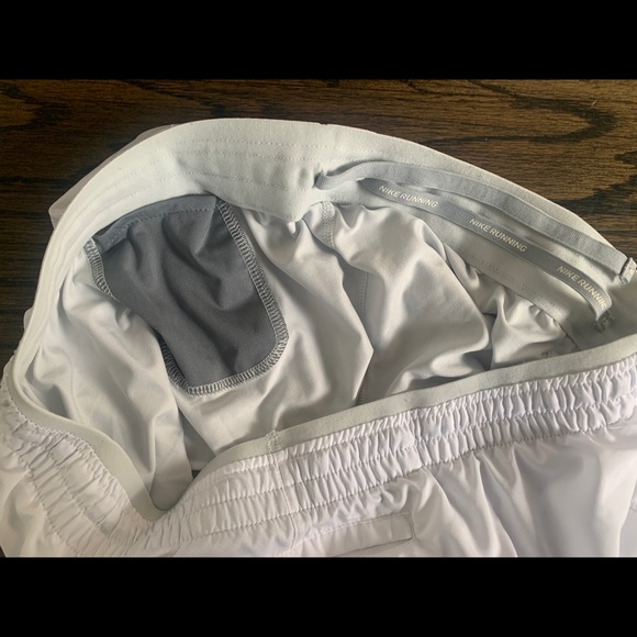 Nike Dri-Fit running shorts - Picture 3 of 4